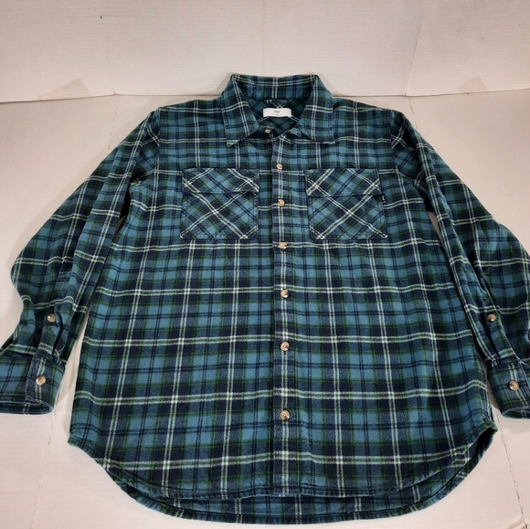 Aritzia TNA Plaid Oversized Flannel Shirt - Picture 3 of 6